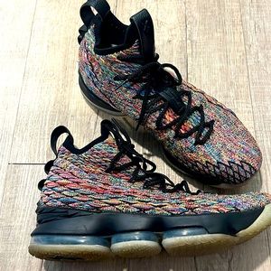 Size 10 LeBron 15 Four Horseman Basketball shoes